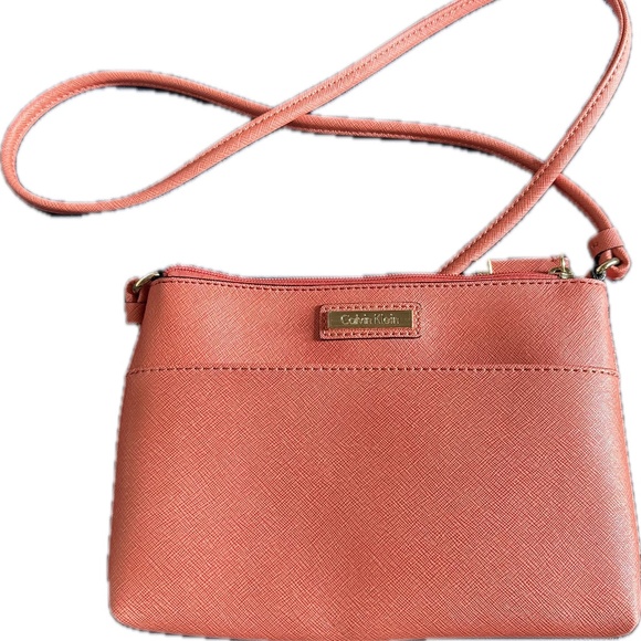 CALVIN KLEIN CROSSBODY HANDBAG CORAL - Picture 1 of 5